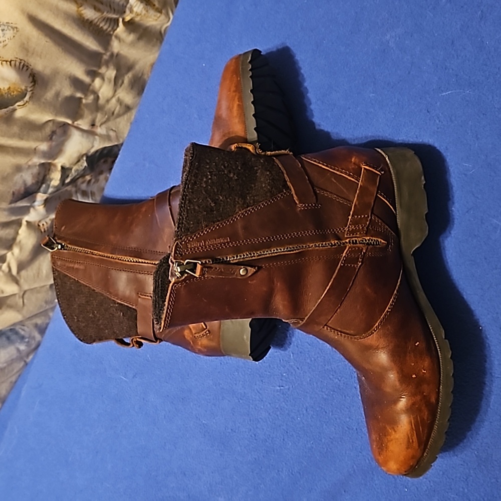 Teva De LA Vina Leather Boots - Picture 2 of 8